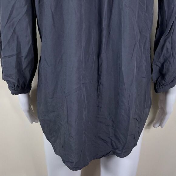 Andreé by Unit Boho Floral Embroidered Peasant Blouse in Blue/Gray - Picture 6 of 9